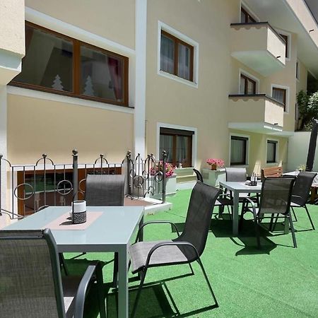 Hotel Garni Chasa Sulai Ишгъл Екстериор снимка