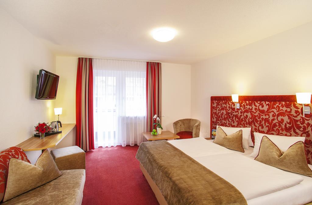 Hotel Garni Chasa Sulai Ишгъл Екстериор снимка
