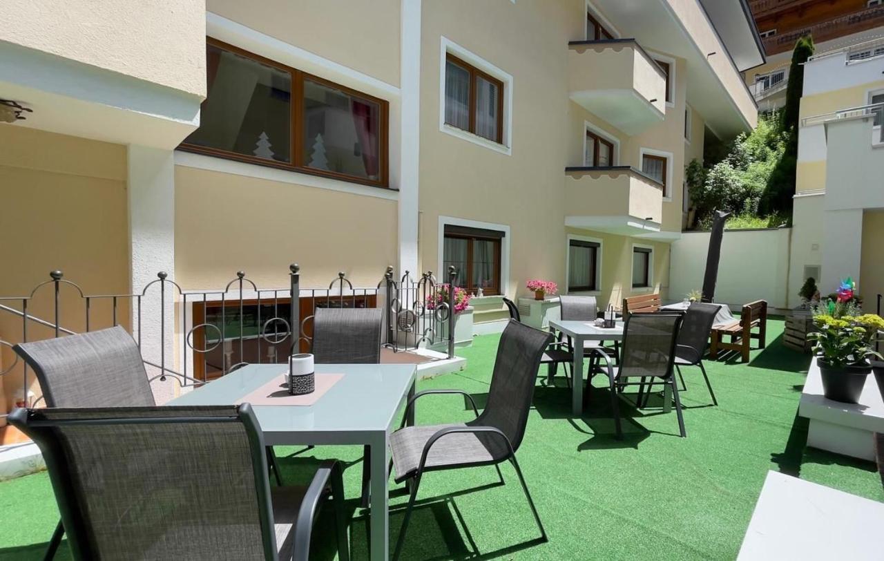 Hotel Garni Chasa Sulai Ишгъл Екстериор снимка