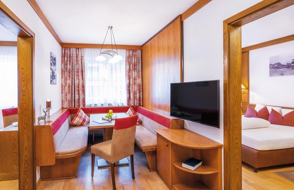 Hotel Garni Chasa Sulai Ишгъл Екстериор снимка
